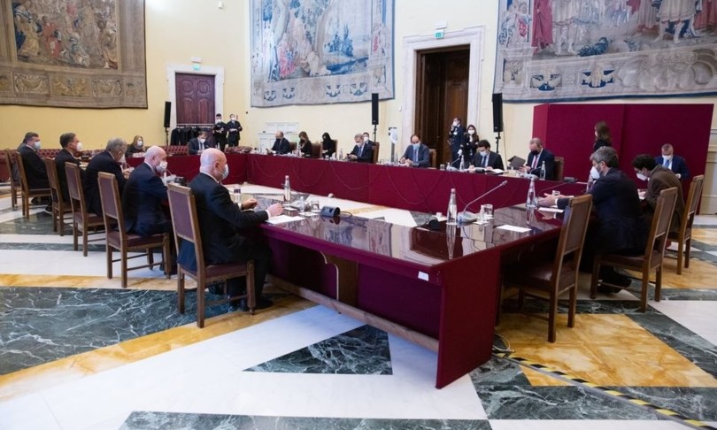 crisi fico vertice programma