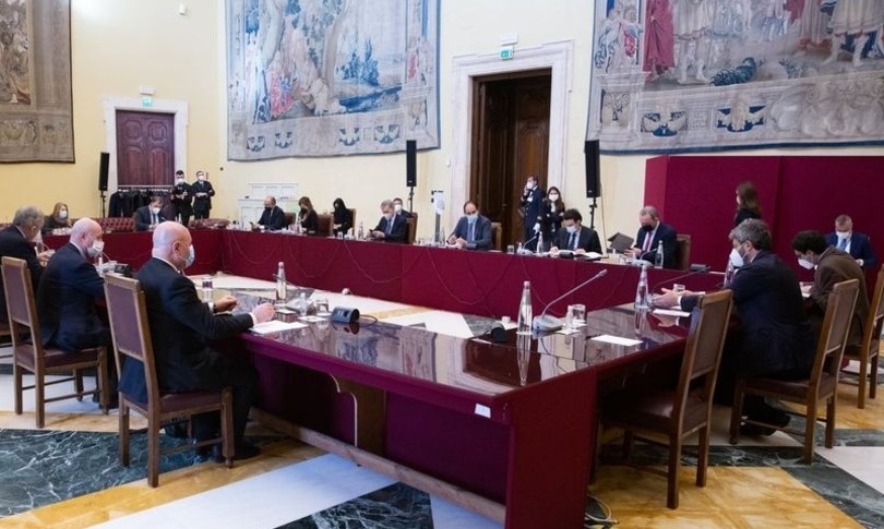 crisi via tavolo fico italia viva carte coperte