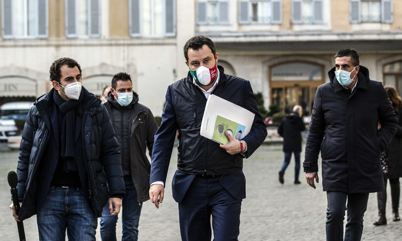 altri fanno capricci noi buttiamo cuore oltre ostacolo dice Salvini