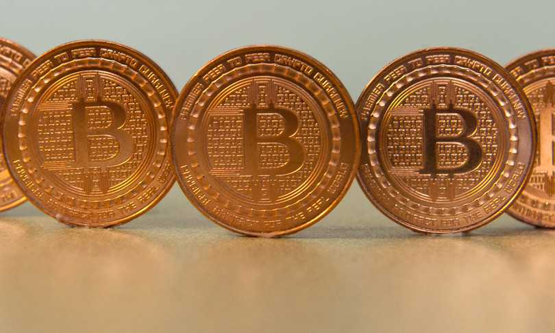 borsa tesla fa volare bitcoin