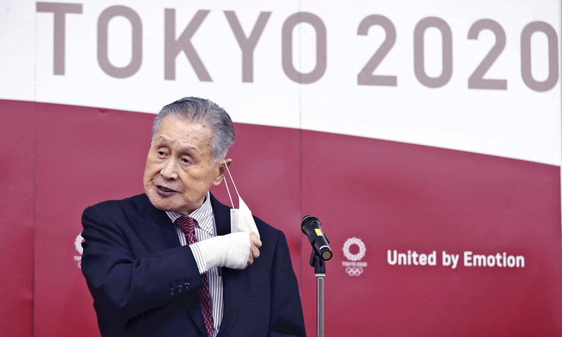 olimpiadi tokyo dimissioni presidente commenti sessisti