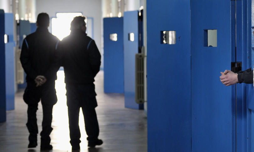 carcere san gimignano agenti condannati torture