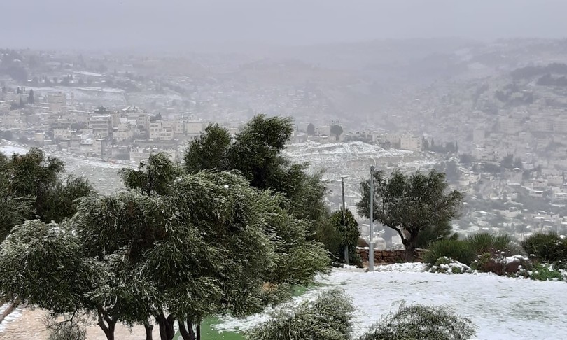 la neve copre gerusalemme e le alture del golan