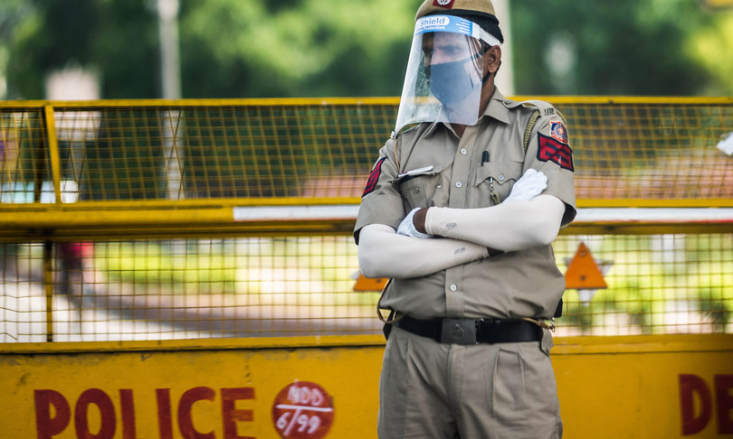 india spasimante respinto avvelena tre ragazze