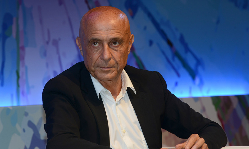 minniti lascia parlamento leonardo fuga cervelli