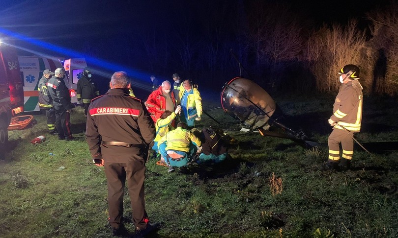 elicottero precipita casertano muore donna 