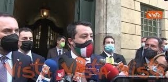 Sputnik, Salvini: "Non mi interessa dove &egrave; prodotto, basta che funzioni"