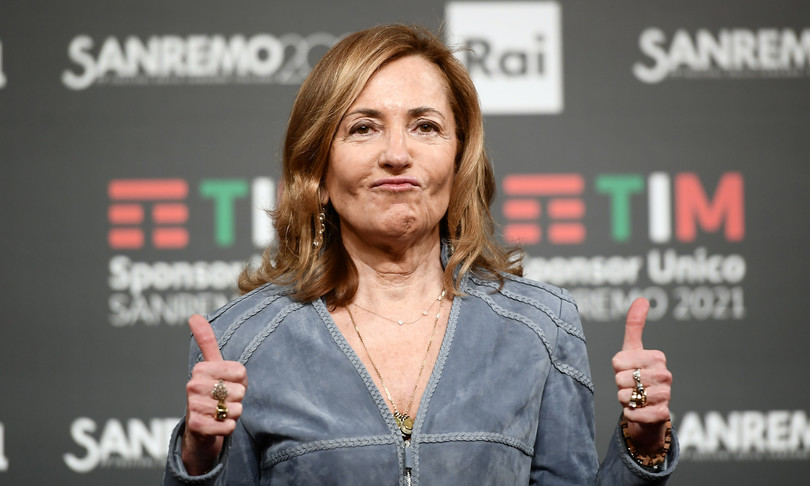 barbara palombelli sanremo monologo donne