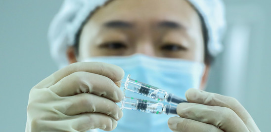 La Cina è la prima a lanciare il passaporto vaccinale
