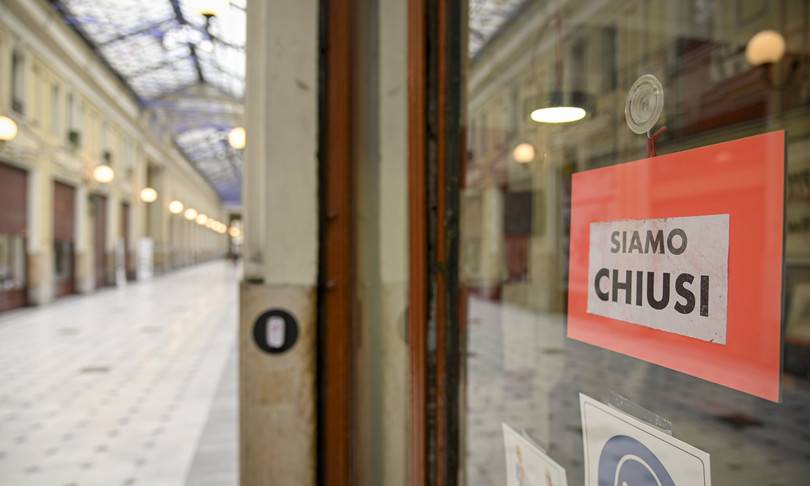 crisi bruciati 125 milioni reddito ogni giorno dice Confesercenti