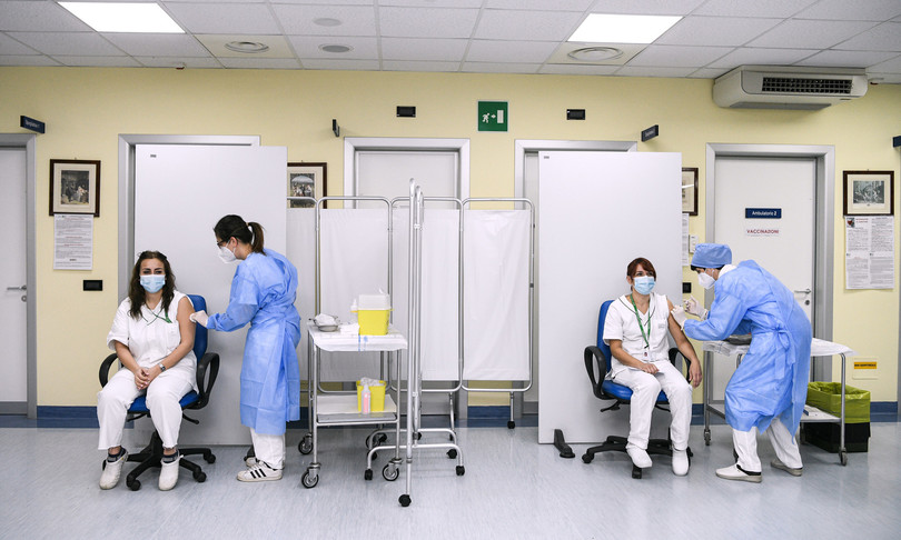 vaccino astrazeneca parere magrini aifa