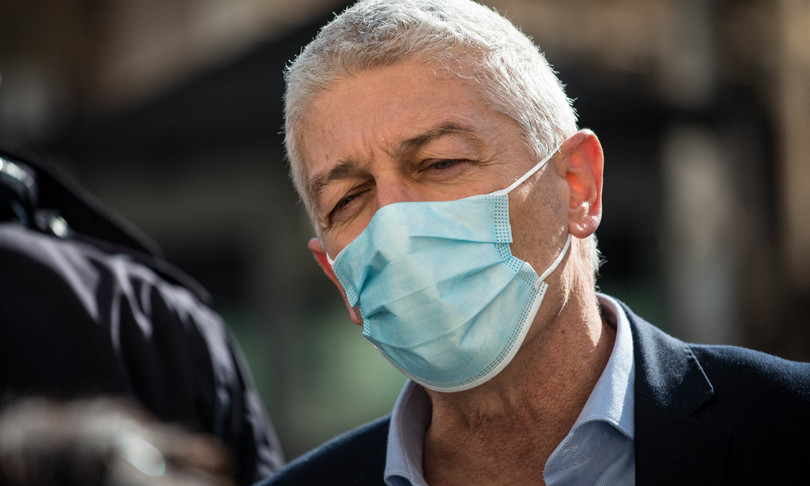 blitz Morra centro vaccinale trasformato boomerang