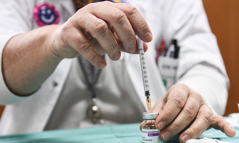covid medico terapia intensiva vaccini volontario
