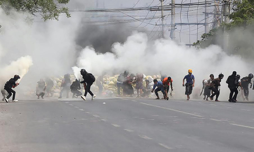 golpe myanmar proteste esercito uccide manifestanti