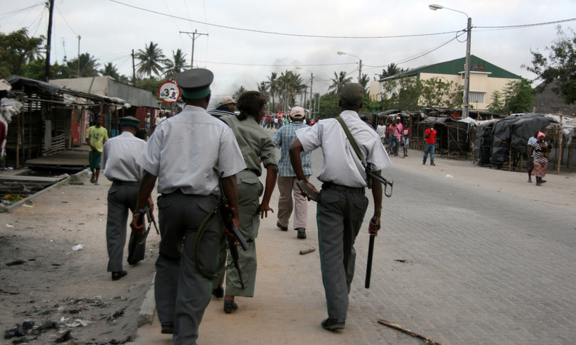 Mozambico evacuati intrappolati hotel alcuni uccisi jihadisti