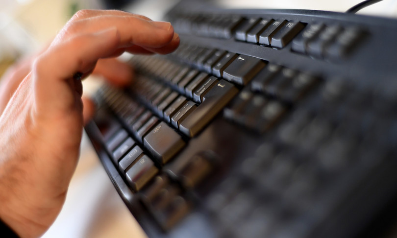 arrestato re truffe online