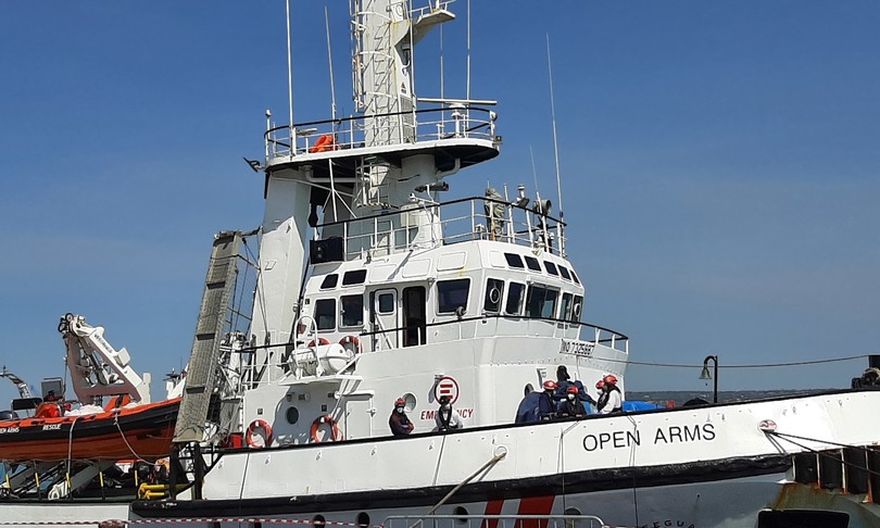 migranti open arms pozzallo