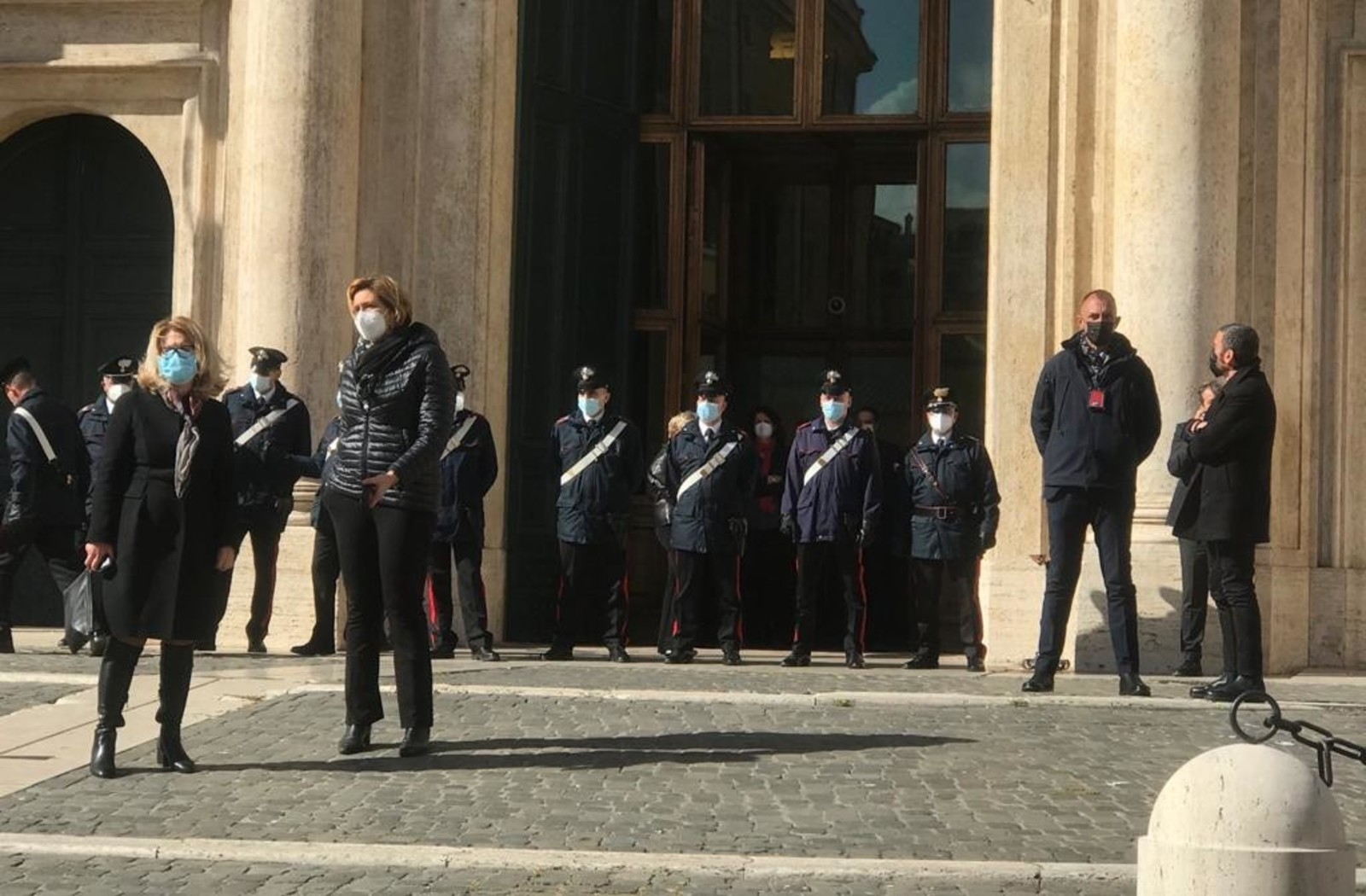 Il cordone di sicurezza davanti Montecitorio