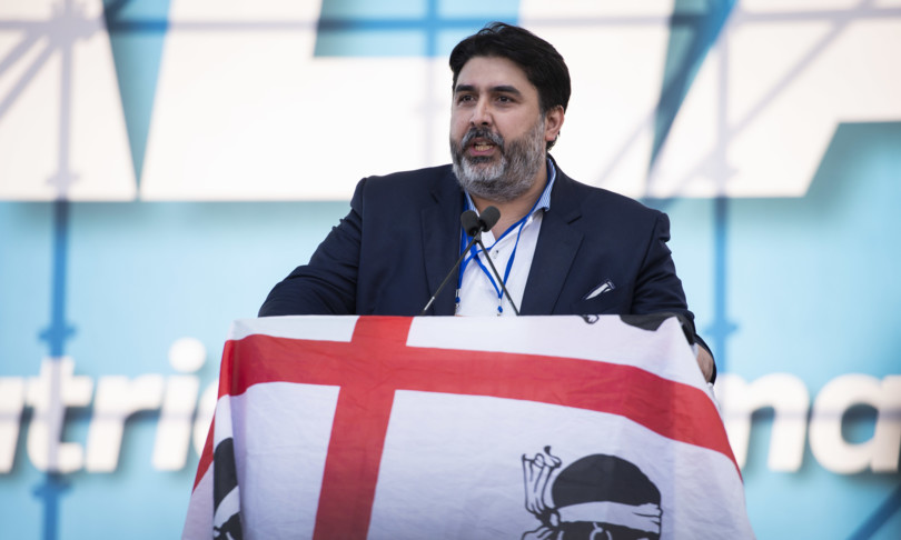 sardegna riforma staff regione polemica