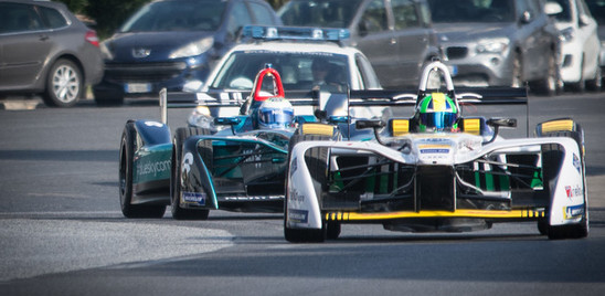 Eric Vergne ha vinto il primo dei due gran premi di Formula E