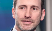 Casaleggio: "Contro Rousseau per evadere le regole"