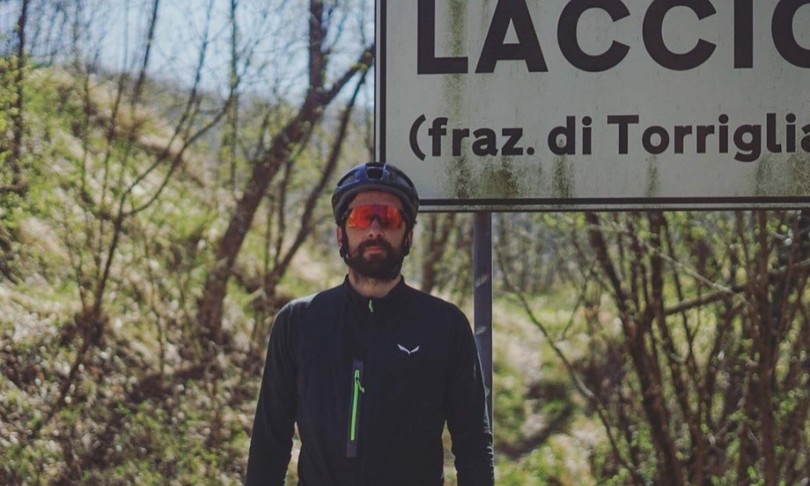 Attraverso Italia bici trovare padre