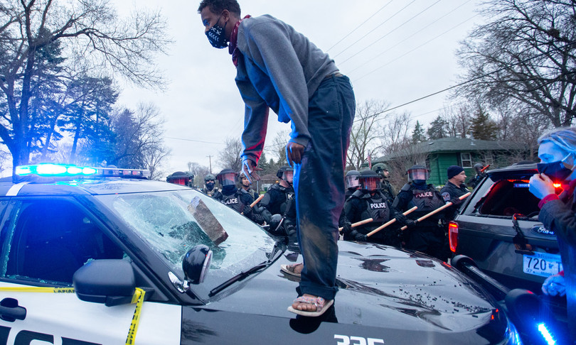 Minneapolis nuovi scontri uccisione Wright morti