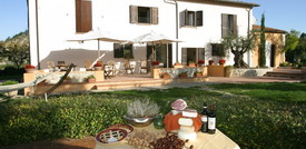 Servizi al tavolo all'aperto? Misura ideale solo per gli agriturismi