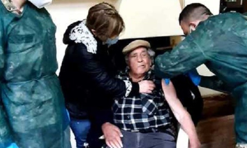 Coivid Vaccino reduce guerra Calabria
