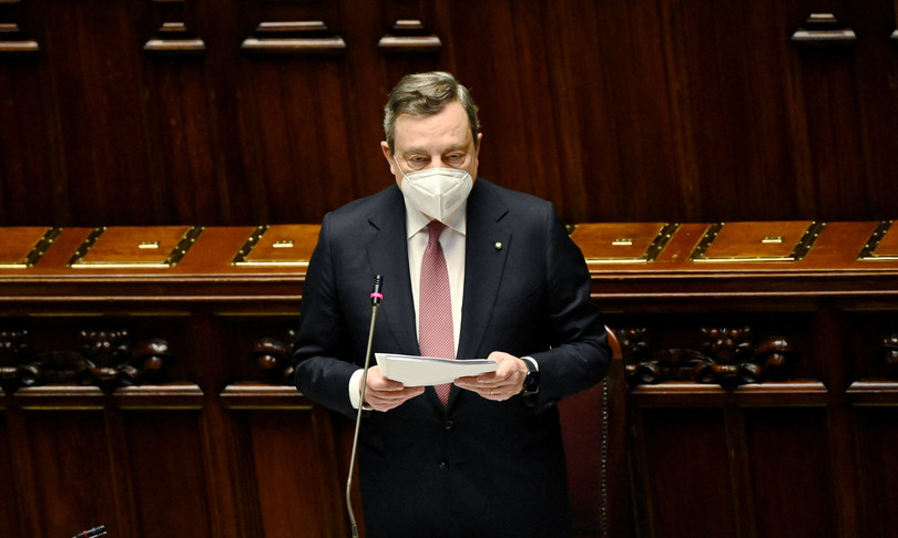 mario draghi presenta recovery plan camera
