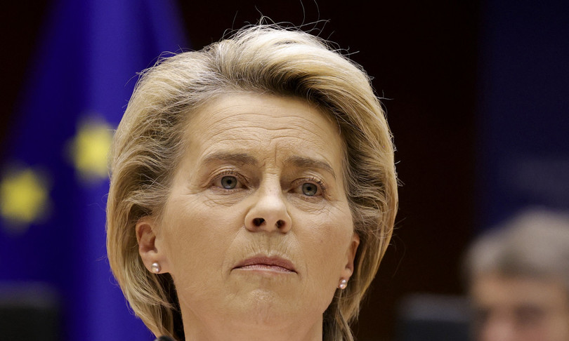 von der leyen colpita in turchia perche donna