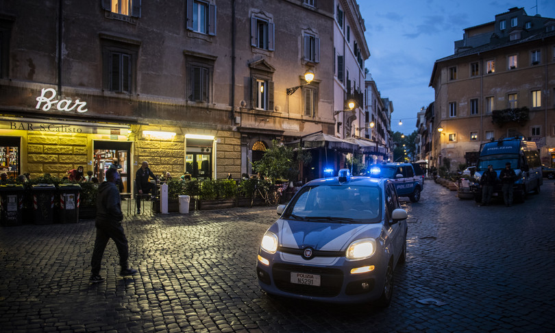 maggioranza continua scontro coprifuoco