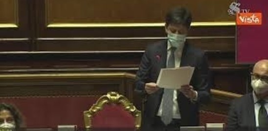 Speranza: "Italia ha indicato strada, non perfetta ma diventata modello"