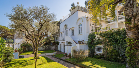 Christian De Sica vende la sua villa a Capri