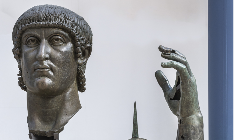 roma ricomposta mano colosso costantino
