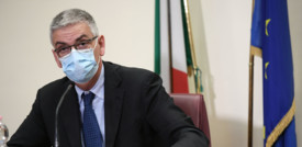 "In Italia lenta decrescita della curva, e calo dell'incidenza", dice Brusaferro
