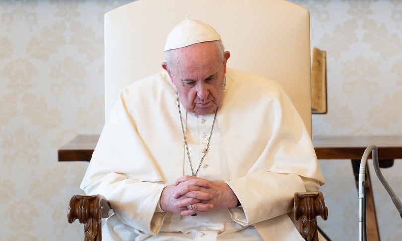 papa francesco cardinali processo tribunale doppia mossa