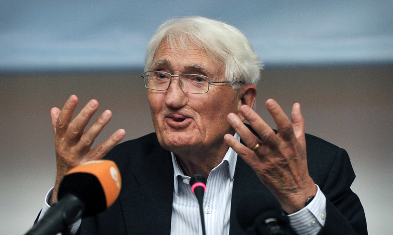 Germania polemiche Habermas rinuncia premio Abu Dhabi
