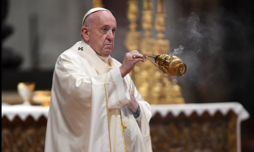 Papa contemplare sinonimo carita non fuga da mondo