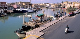 La Marina militare ha respinto un abbordaggio libico a 8 pescherecci