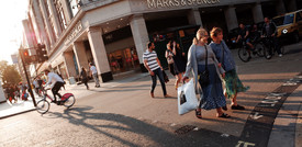 Effetto riapertura: l'indice Pmi servizi in Gb ad aprile al top da 7 anni e mezzo