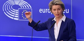 Von der Leyen risponde a Biden: "Lo stop ai brevetti non risolve il problema"