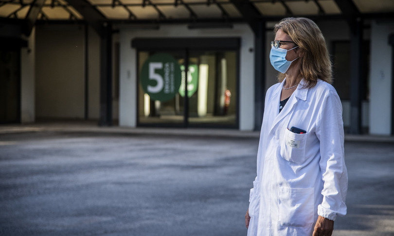 Vaccino Lazio ultraquarantenni medico base