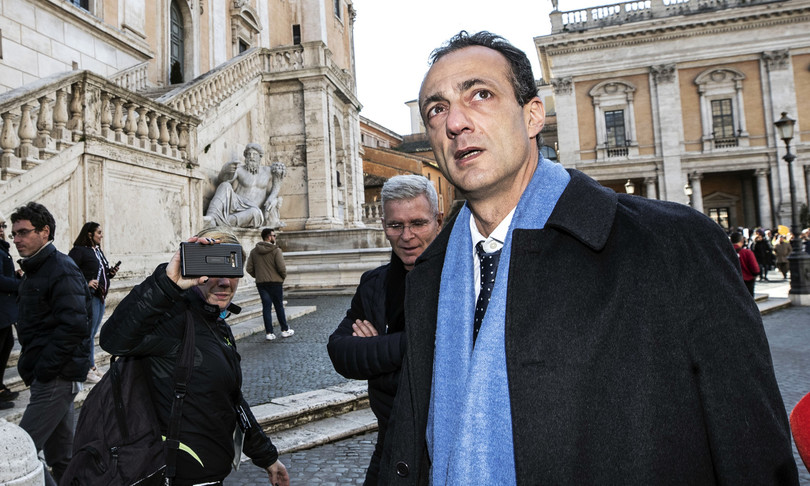 roma de vito esce m5s senza maggioranza