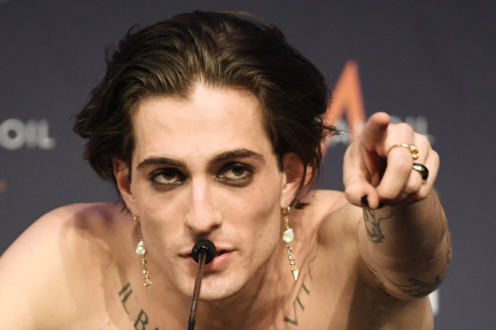 Damiano David a Roma ricorda Paolo Mendico