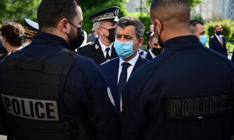 Poliziotta accoltellata vicino Nantes uomo fuga