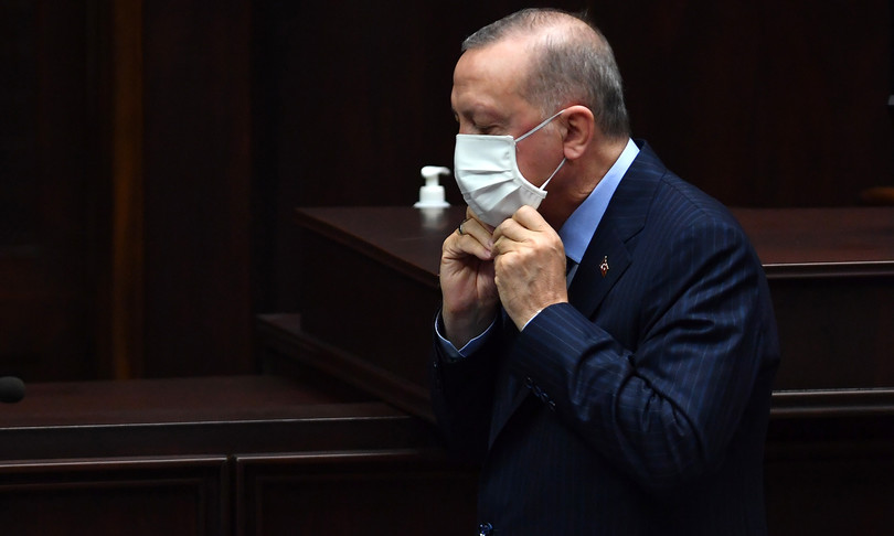 Covid Turchia al via riaperture lockdown allentato