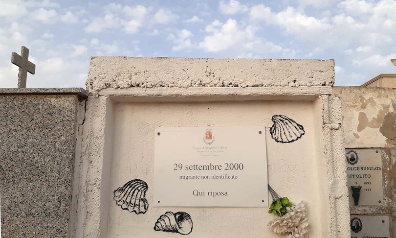 nuovo cimitero lampedusa spazio migranti