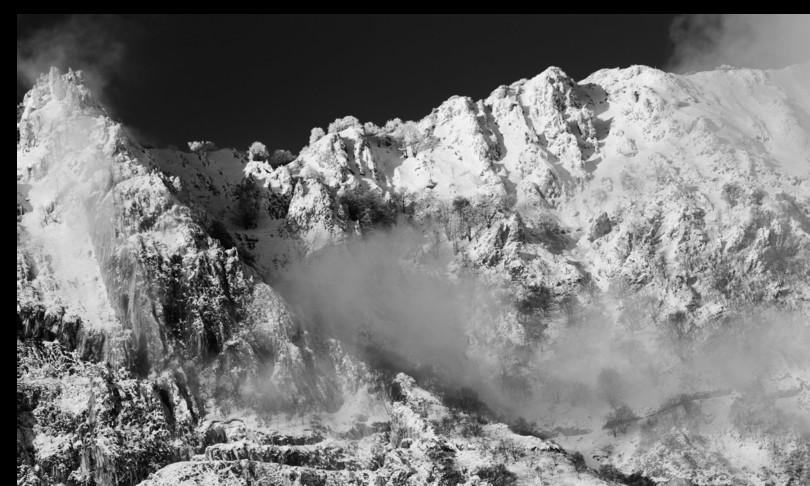 montagna alpi apuane donna morta