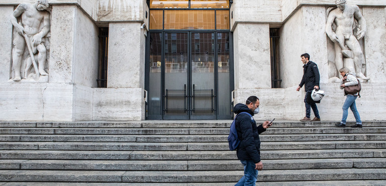 La Borsa Crede Nella Ripresa Piazza Affari Ai Massimi Da 13 Anni